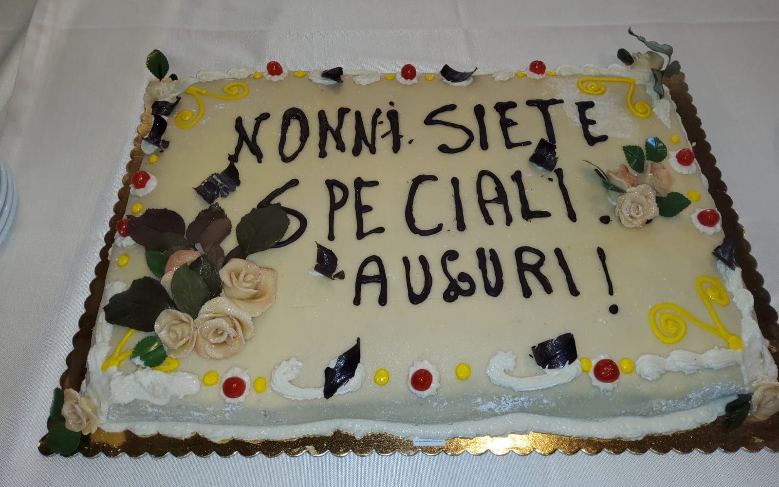 I bimbi dell'Ape Maya alla Latronica con i nonni