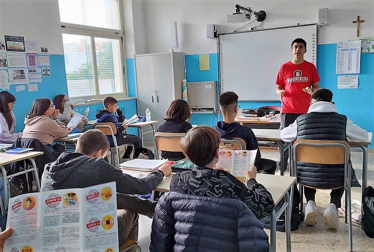 Il Polo 3 di Galatina avanza in prima linea per “fermare i bulli”. 