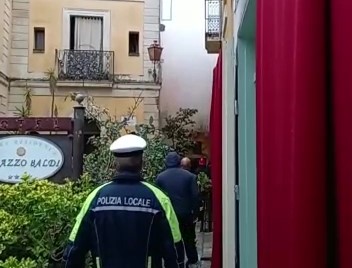 Fiamme in un'abitazione. Paura in Corte Baldi a Galatina