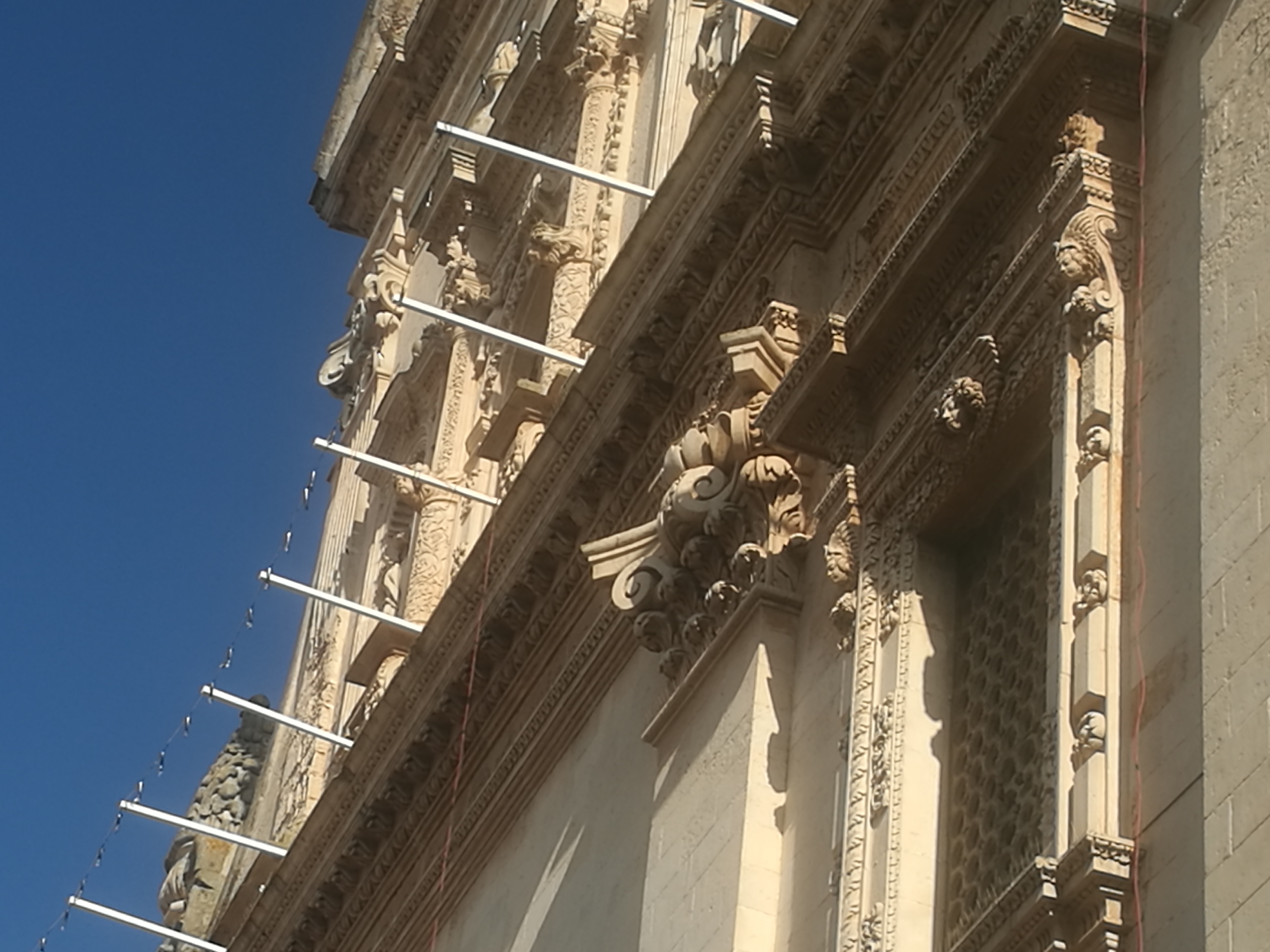 “Rotto un equilibrio e una rete di vecchissima data” (?)