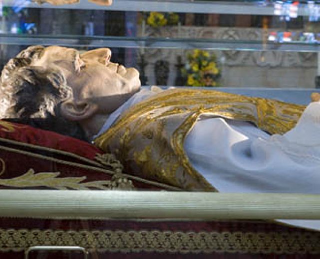 Le reliquie di San Giovanni Bosco arrivano a Corigliano d'Otranto Le reliquie di San Giovanni Bosco arrivano a Corigliano d'Otranto