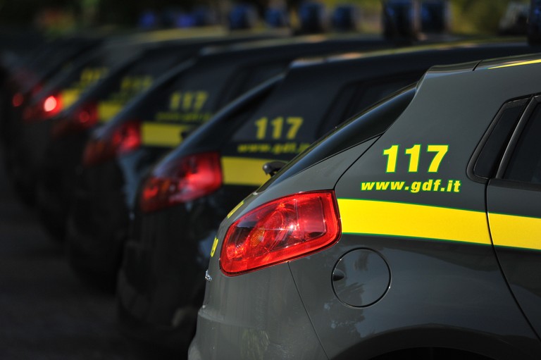 In cinque evadono Iva per oltre 600.000 euro. Sequestrati beni immobili anche a Galatina