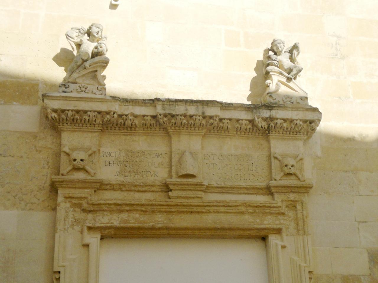 &quot;Manca un'indagine archeologica su Galatina. Può finanziarla Colacem?&quot;