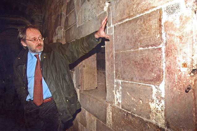Paul Arthur nuovo Direttore della Scuola di Specializzazione in Beni Archeologici dell'Università del Salento Paul Arthur nuovo Direttore della Scuola di Specializzazione in Beni Archeologici dell'Università del Salento