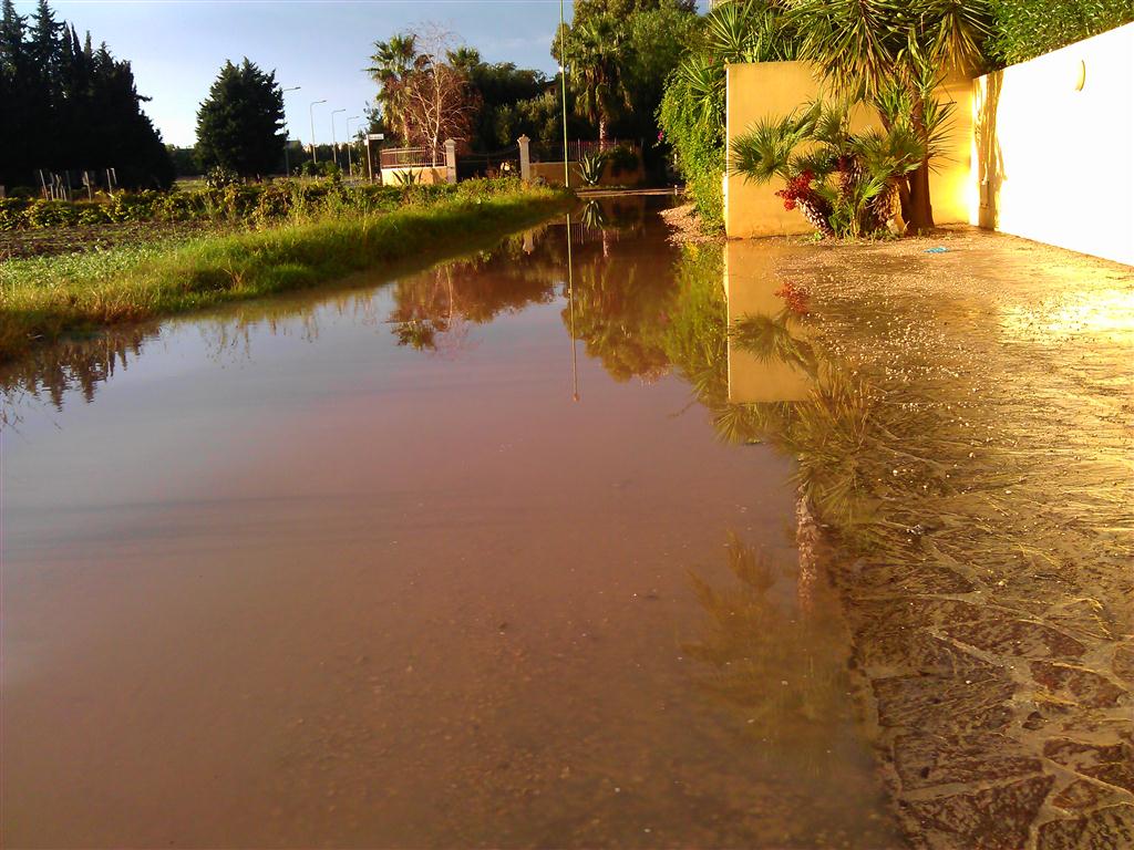Due milioni di euro per il centro antico. E per questi 'laghi'?