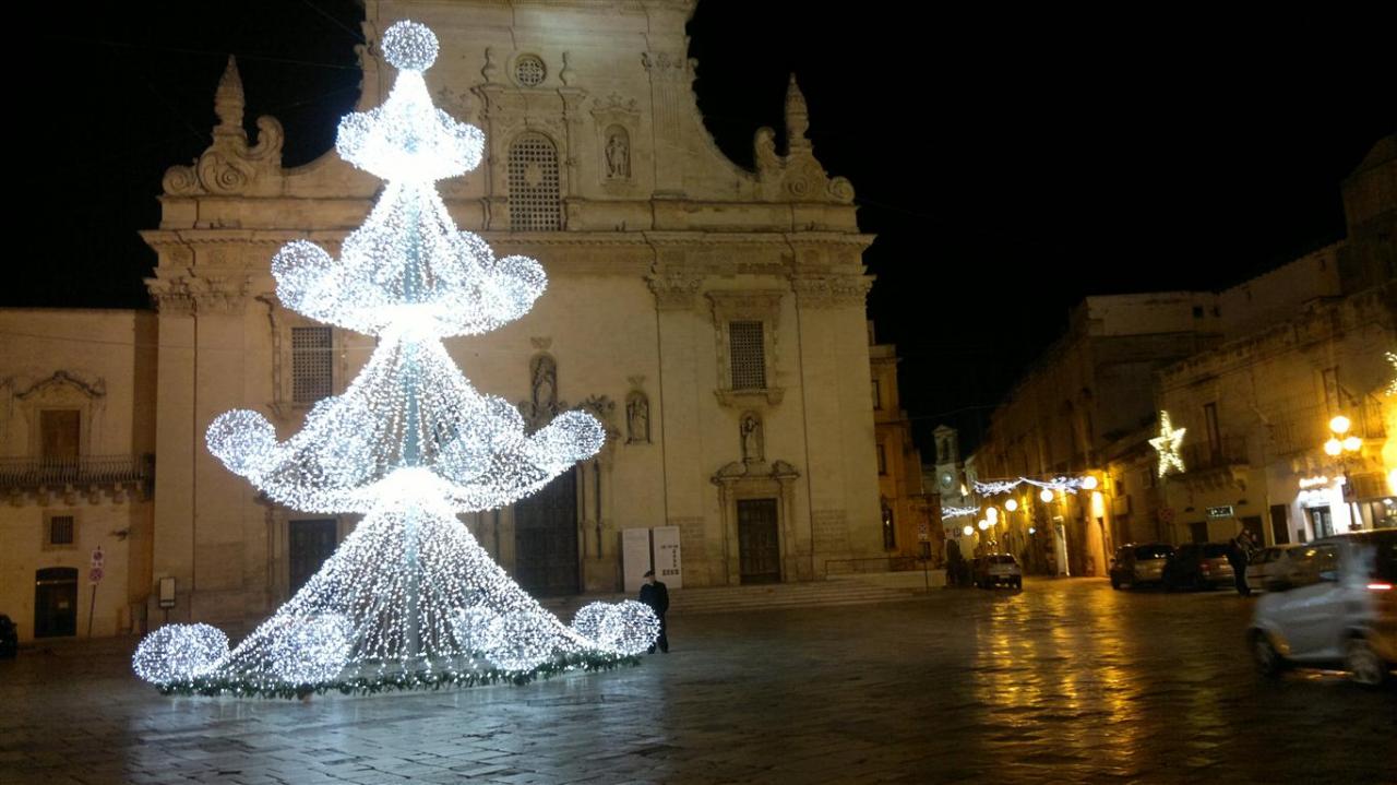 La Befana porterà il premio al 'Presepe più bello' La Befana porterà il premio al 'Presepe più bello'