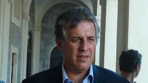 "Non pensi mai di essere solo" "Non pensi mai di essere solo"