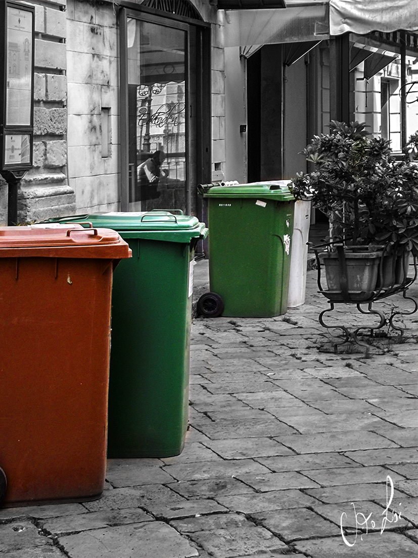 Una città senza regole e il Sindaco tollera e tace