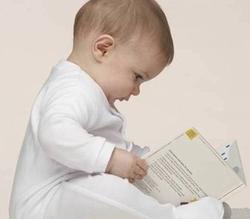 A Lecce il 'Patto locale per la lettura'. A sei mesi i bambini sanno già ascoltare un racconto A Lecce il 'Patto locale per la lettura'. A sei mesi i bambini sanno già ascoltare un racconto