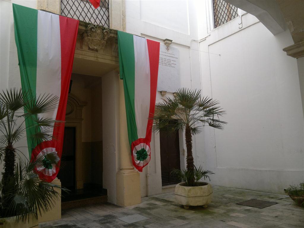 "A Galatina, mai(?) di sabato!"