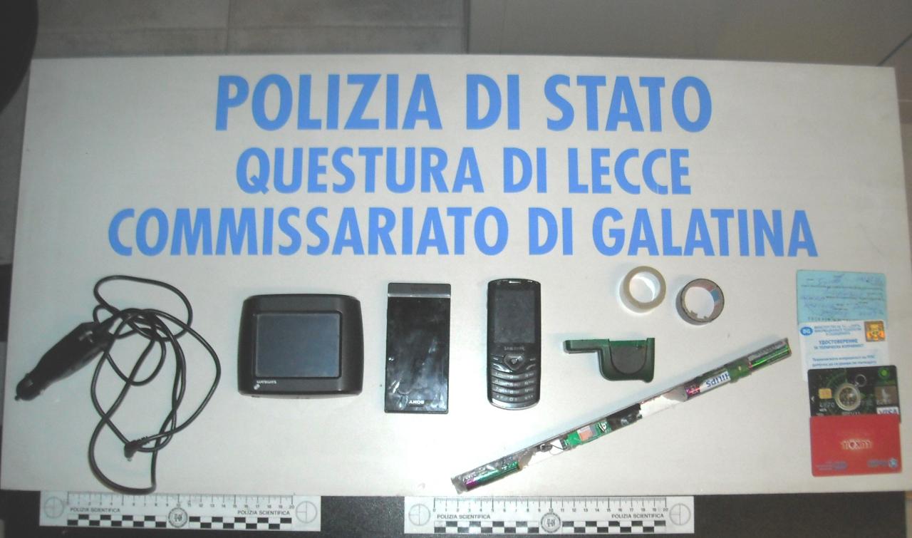 Copiavano i dati dei postamat inseriti nello sportello di via Corigliano a Galatina, arrestati due bulgari