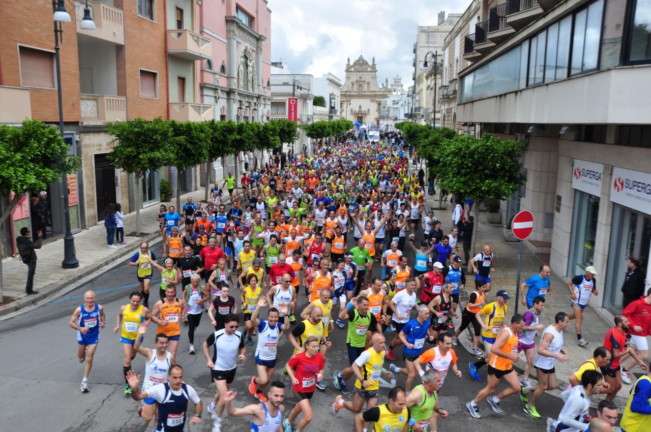 &quot;Vi voglio in forma!&quot;, singolare iniziativa dell'assessore allo sport di Galatina