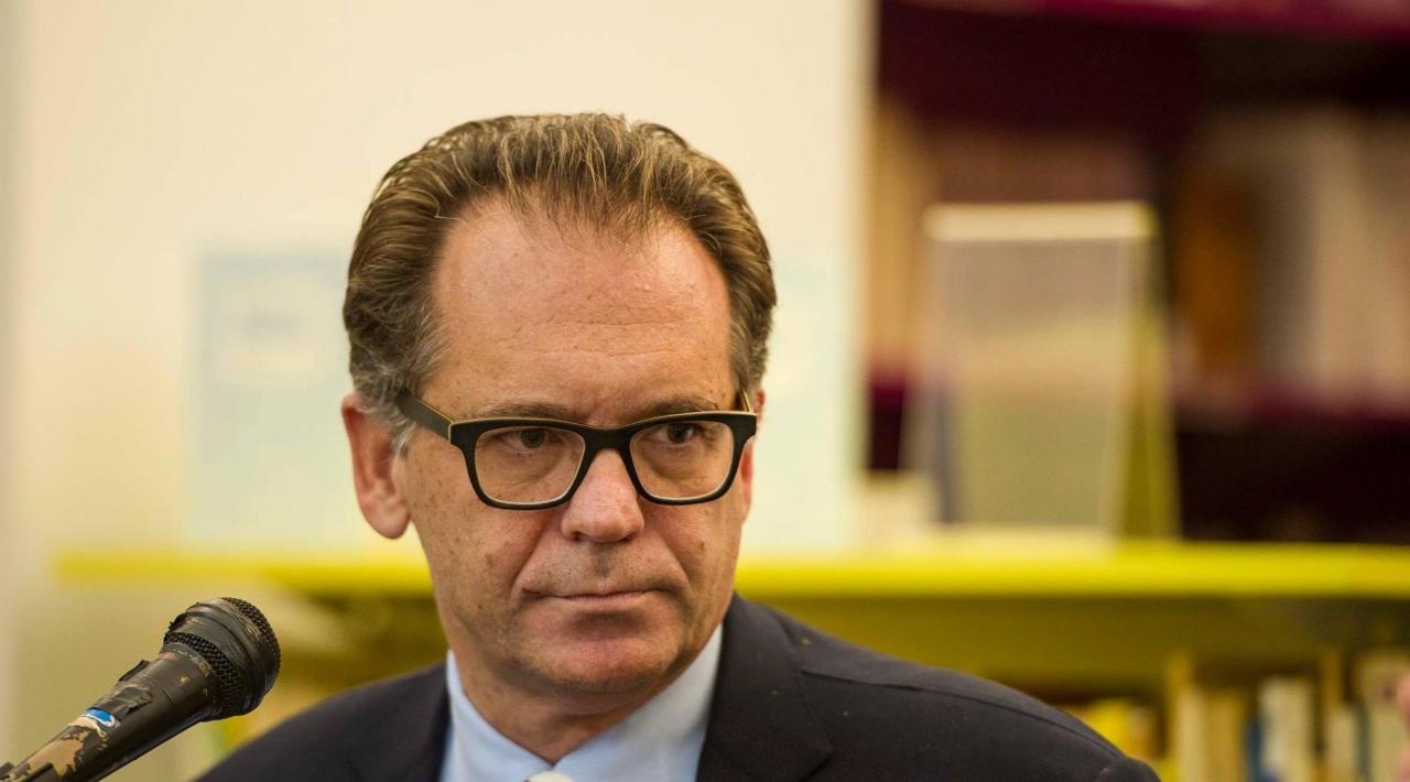 Cecchi Paone ed Emiliano: &quot;Legalizziamo la prostituzione&quot;