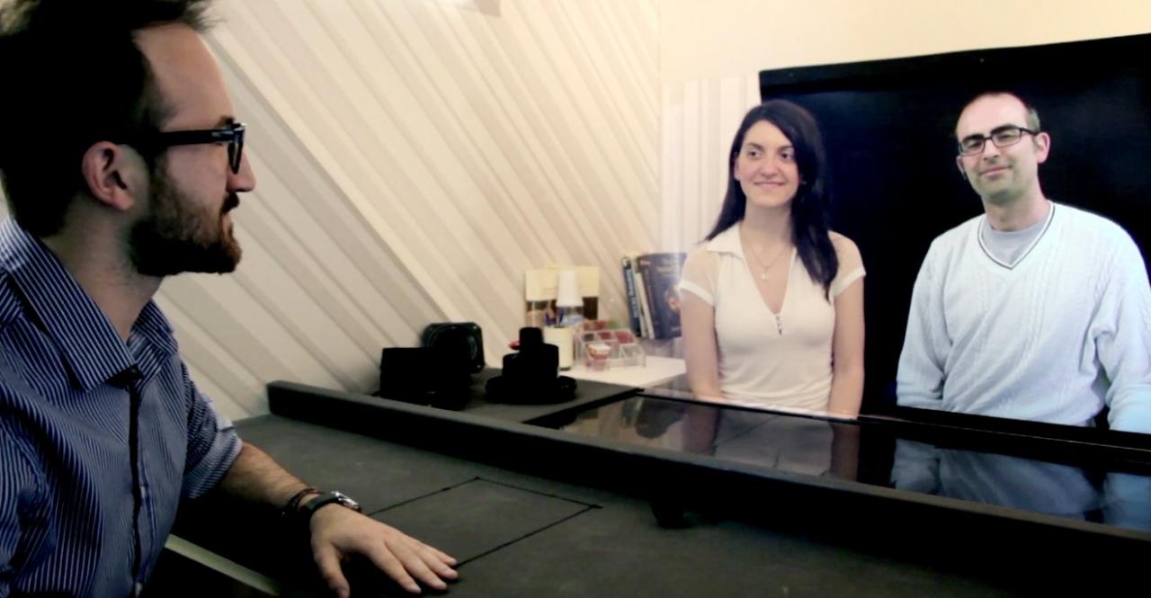 &quot;Ti vedo di fronte a me e tu sei dall'altra parte del mondo&quot;