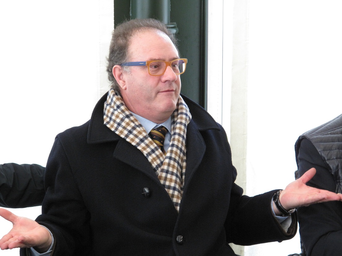 ARO5. &quot;Sindaco, perché ti sei fatto commissariare dalla Regione?&quot;