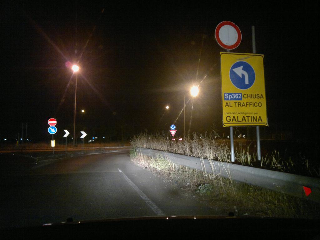 La Galatina-Lecce è secondo i cartelli 'chiusa per lavori' La Galatina-Lecce è secondo i cartelli 'chiusa per lavori'