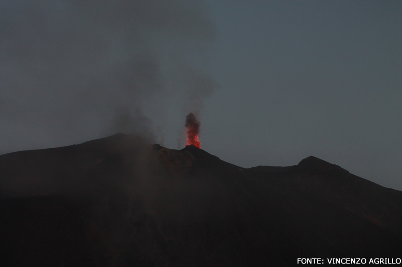 Lo Stromboli è 'vivo' Lo Stromboli è 'vivo'