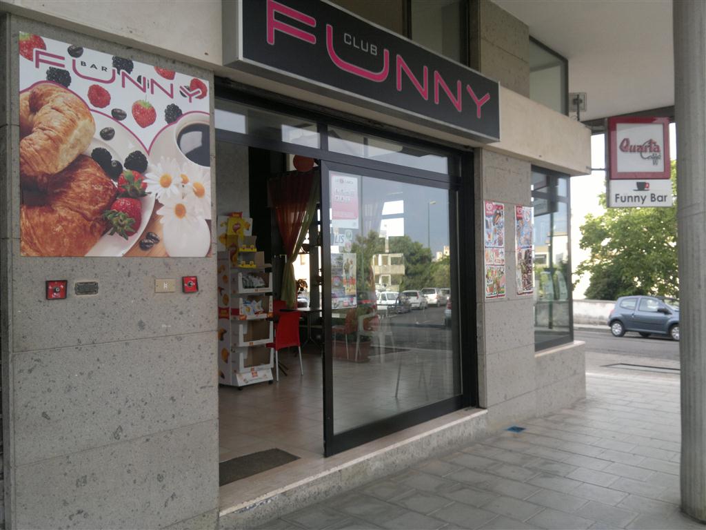 Furto con scasso al Funny Bar di via Rubino