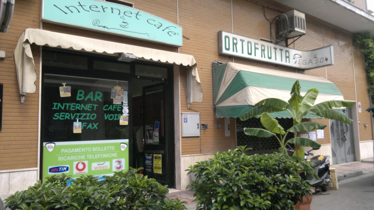 Buio pesto e i ladri rubano le slot machine dell'Internet Cafè Buio pesto e i ladri rubano le slot machine dell'Internet Cafè