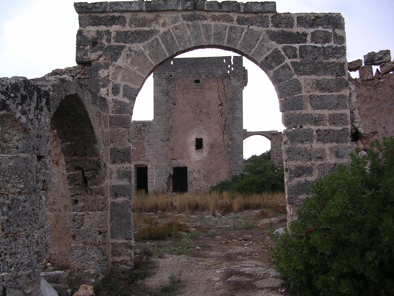 Crollata la torre di avvistamento della Masseria “Itri”