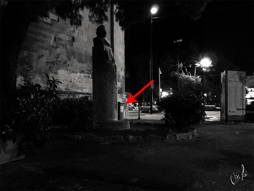 Il monumento a Pietro Siciliani è in stato di abbandono