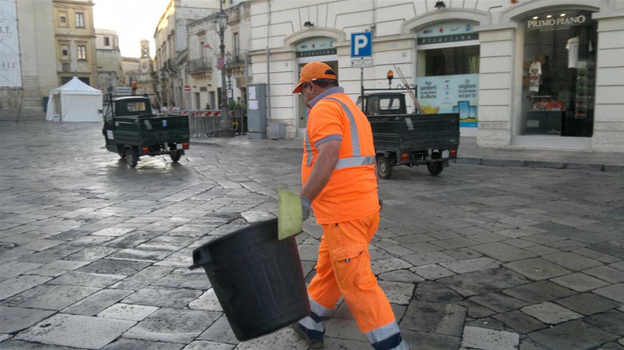 Multe fino a 500 euro agli incivili