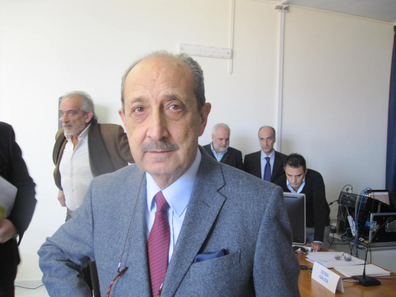 Michele De Benedetto Primario Emerito del 'Fazzi' Michele De Benedetto Primario Emerito del 'Fazzi'