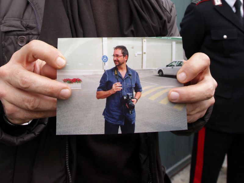 Rabbia e indignazione dopo la cerimonia di intitolazione del centro polifunzionale a Pierantonio Colazzo