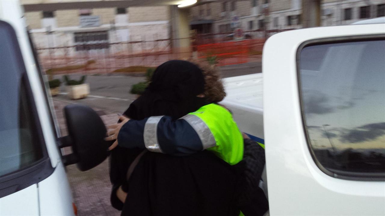 Noi lo salutiamo così, tra le lacrime