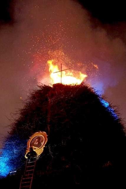 La “Fòcara” accende oltre 50000 persone