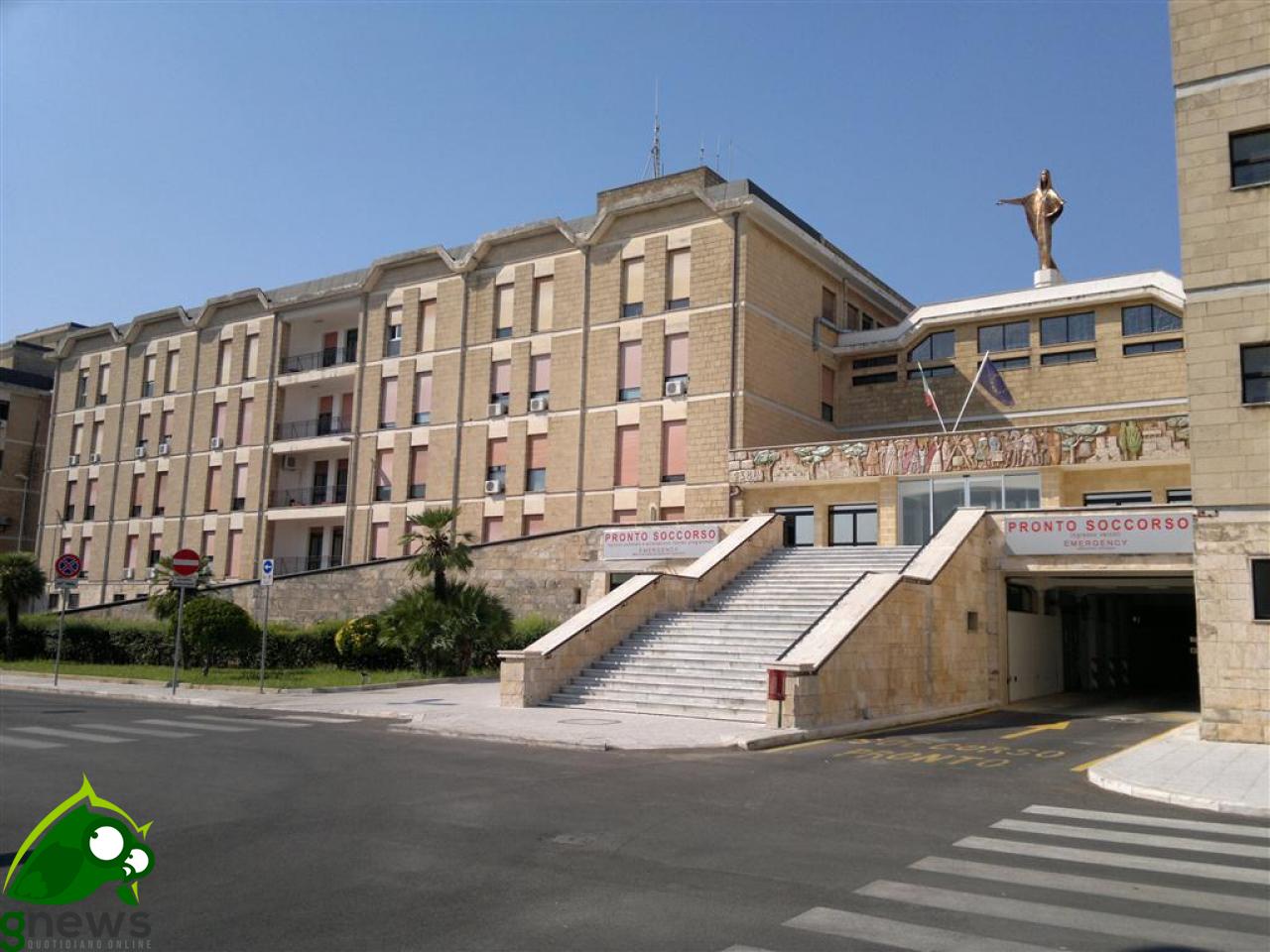 Anziano ricoverato a Galatina si allontana dal reparto e viene ritrovato dalla Polizia in Contrada Latronica Anziano ricoverato a Galatina si allontana dal reparto e viene ritrovato dalla Polizia in Contrada Latronica