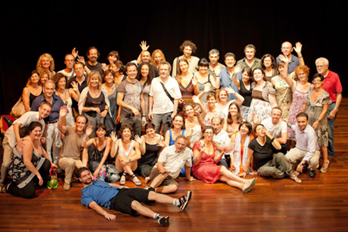 Al 'Modugno' la 'Brillantina' del 'Santibriganti Teatro'