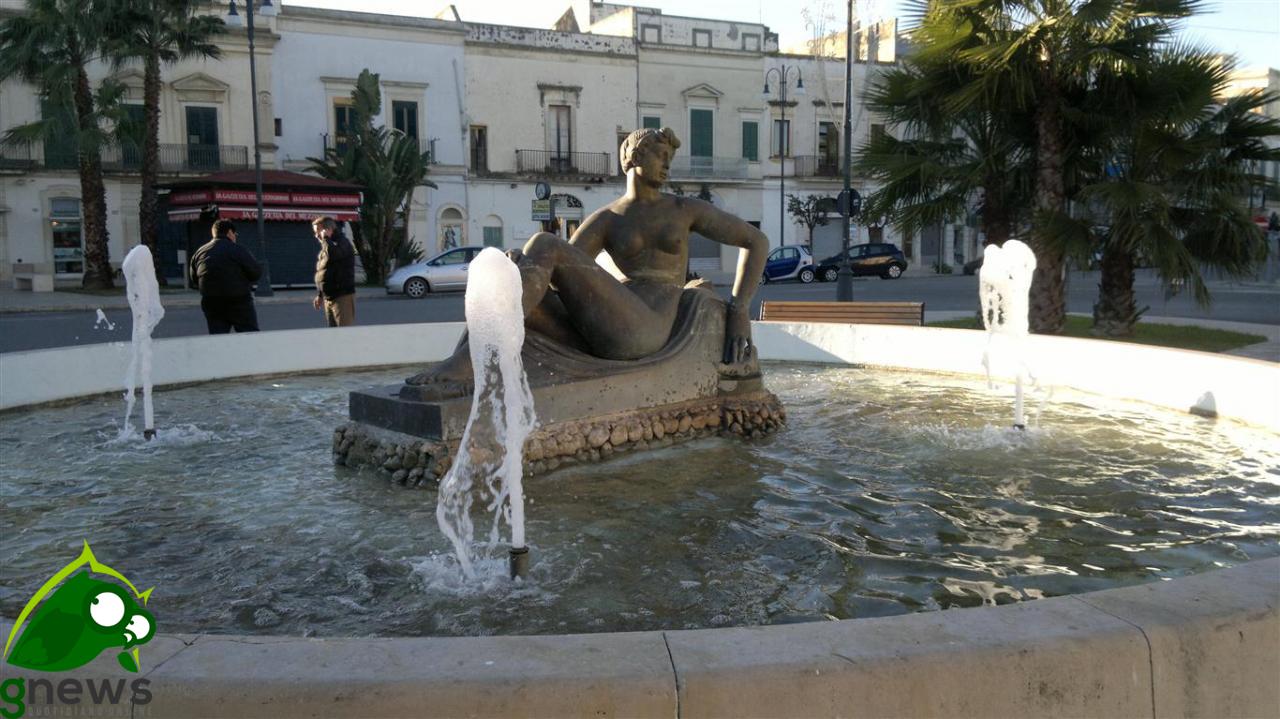 I soci del Touring Club a Galatina per vedere la casa di Gaetano Martinez. E la 'Lampada senza luce'? I soci del Touring Club a Galatina per vedere la casa di Gaetano Martinez. E la 'Lampada senza luce'?
