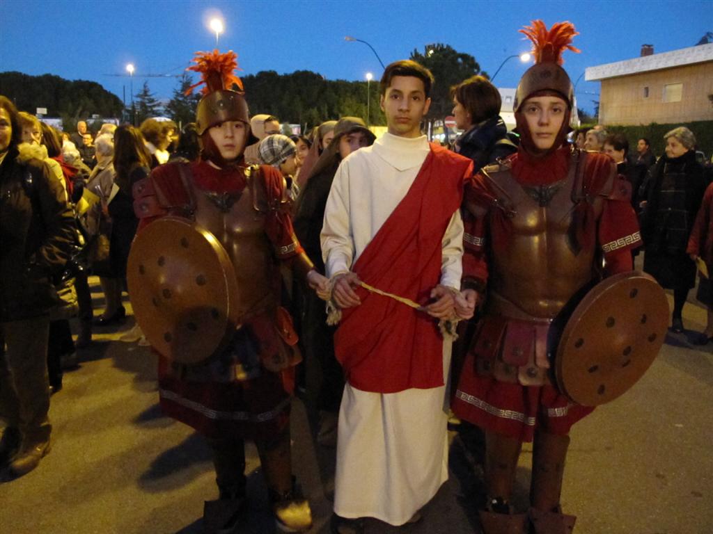 Una comunità sulla Via Crucis