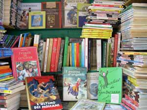 La mostra mercato del libro e del fumetto La mostra mercato del libro e del fumetto