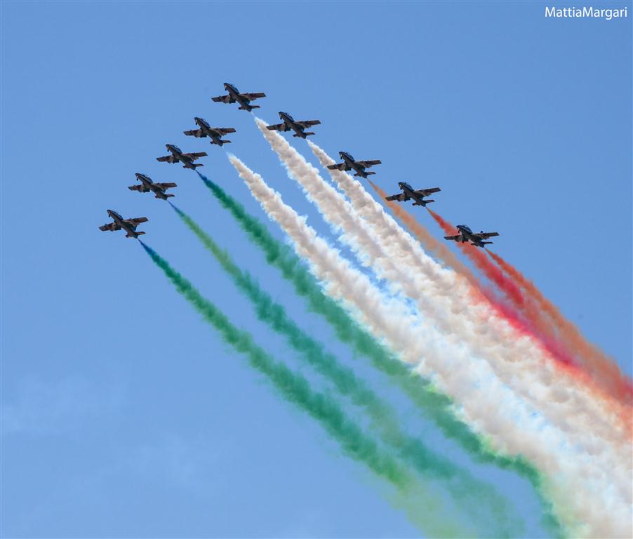 &quot;Per l'ampio spazio a saettar insegno&quot;