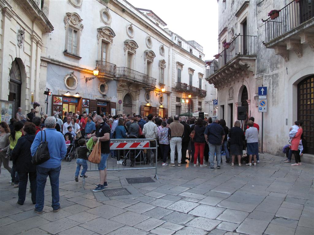 &quot;Circolare per Galatina è pericoloso per i pedoni e molto costoso per gli automobilisti&quot;
