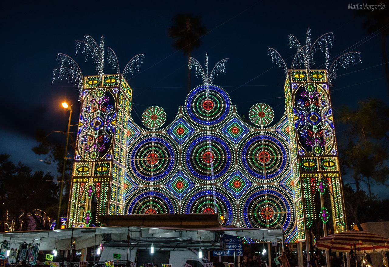 Belle luminarie e travolgenti 'tarantate'