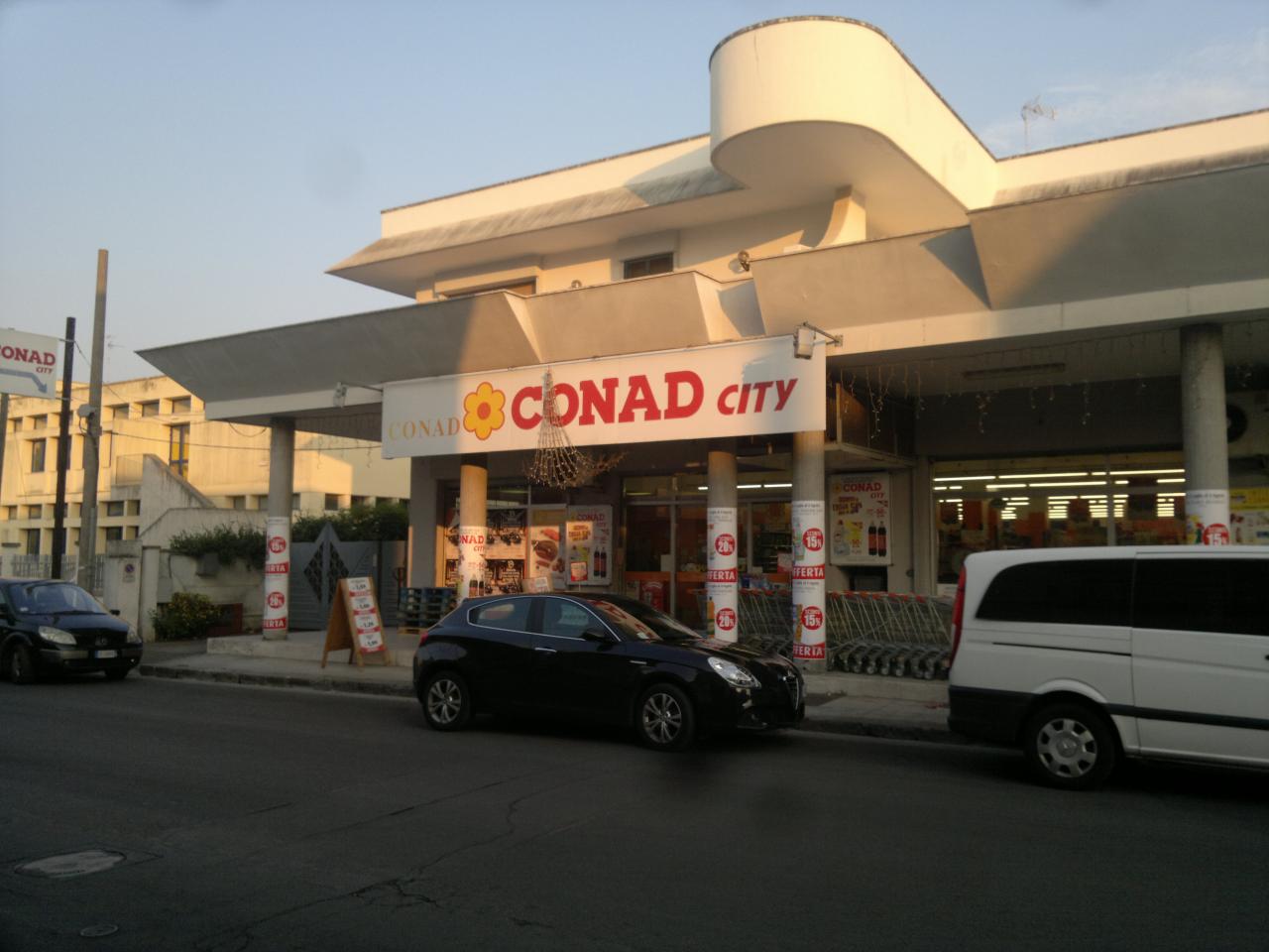 Rapina lampo alla Conad