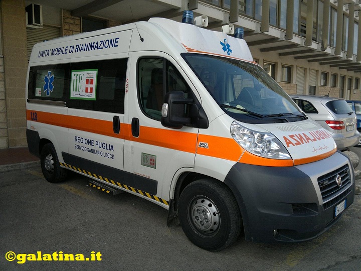 Al 118 mancano i medici e il direttore sale in ambulanza Al 118 mancano i medici e il direttore sale in ambulanza