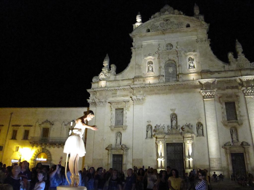 La Notte va incontro alla poesia ed è subito sogno