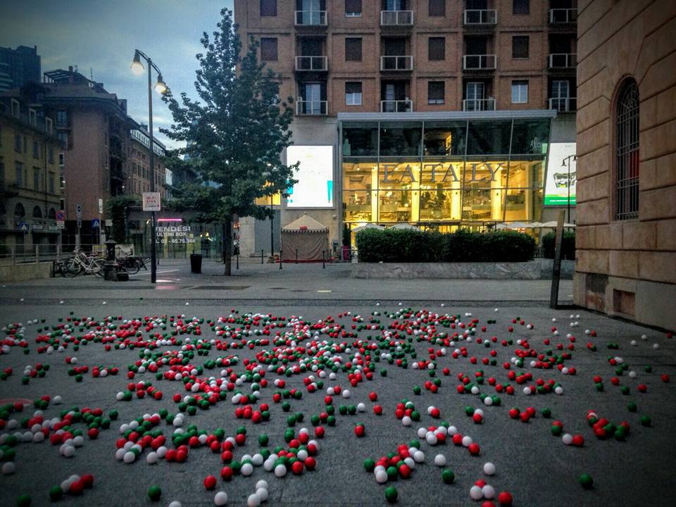 “Bee global, eat local”