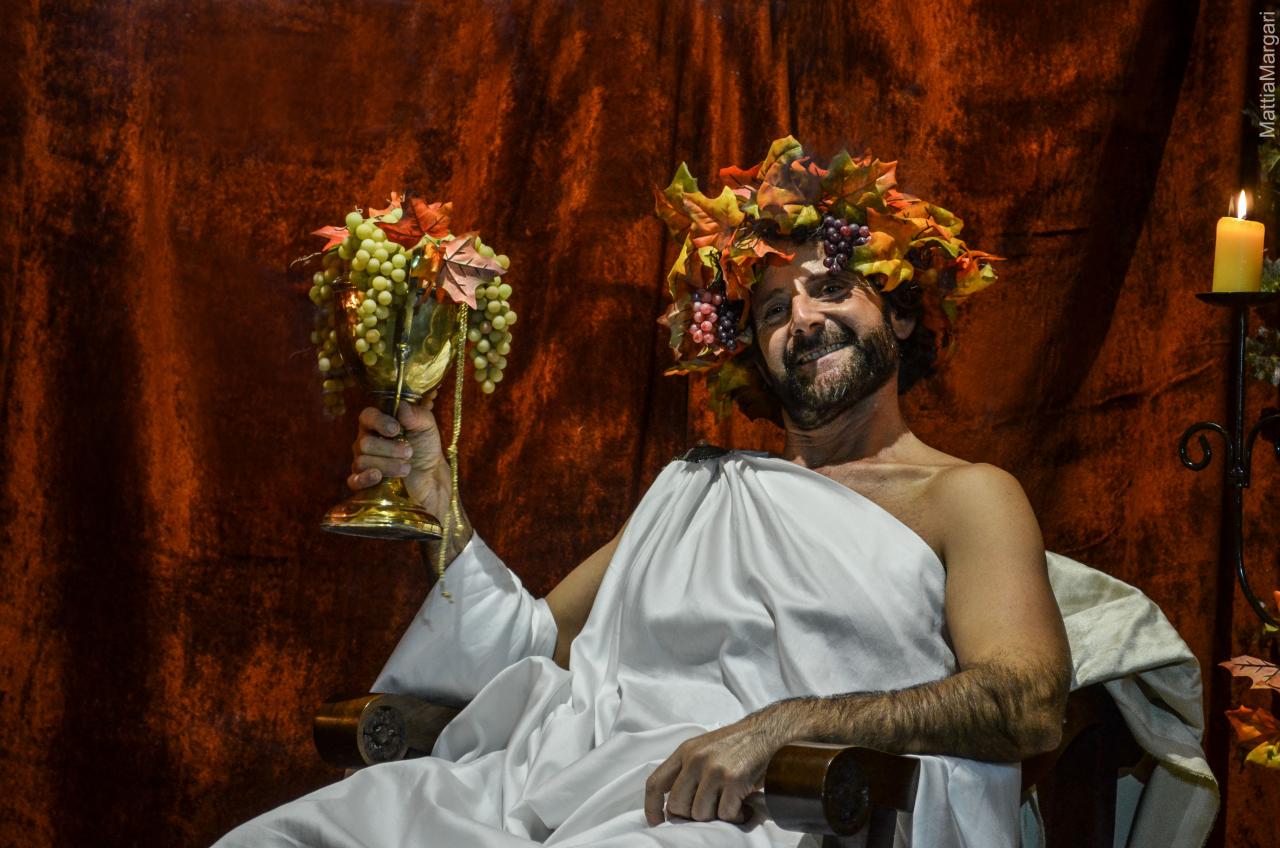 E il dio Bacco si affacciò a Galatina