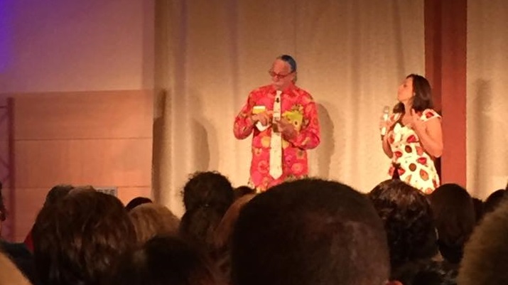 &quot;Abbraccia uno sconosciuto!&quot;