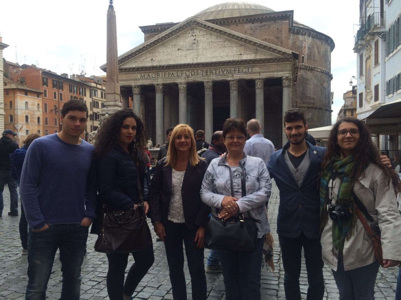 Quattro studenti del 'Colonna' giurati nel  Premio Letterario Nazionale ADEI-WIZO Adelina Della Pergola