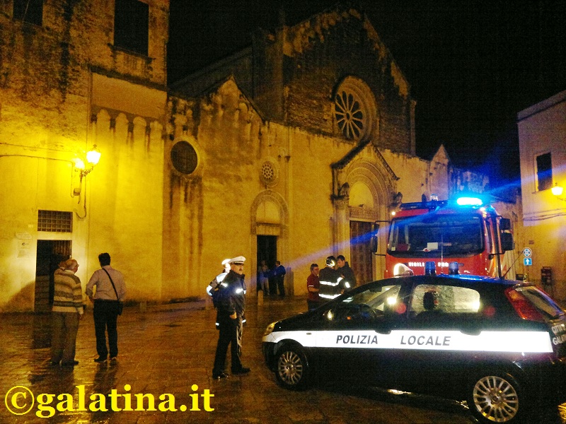 Cade un fulmine sulla Basilica di Santa Caterina d'Alessandria a Galatina. Paura per due turisti. Nessun danno alle opere d'arte