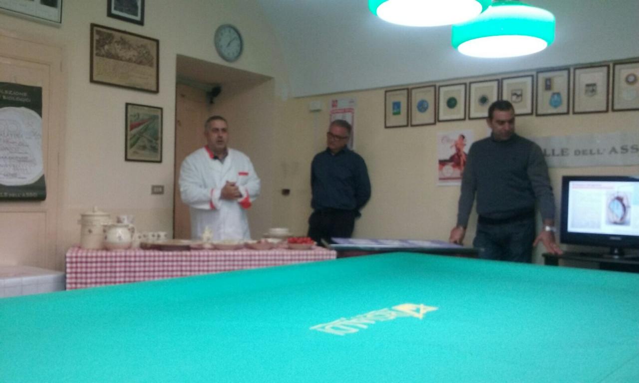 La famiglia si riunisca intorno al fuoco e alle 'cadde cadde'