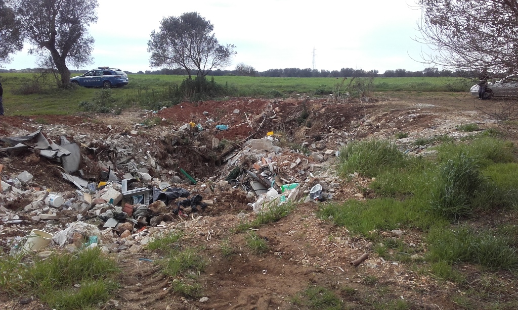 Sequestrata discarica abusiva e denunciato il proprietario del terreno