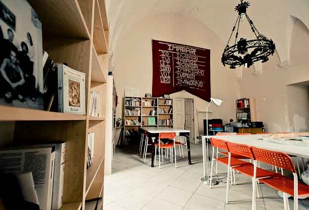 Apre la piccola biblioteca di casa "Scipione Ammirato" 