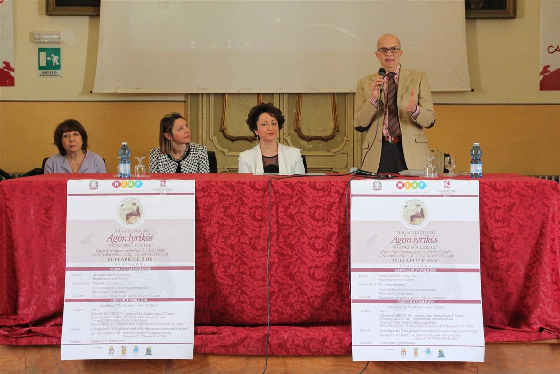 Il "Colonna" fa incetta di premi alla gara di greco organizzata dal "Capece" di Maglie Il "Colonna" fa incetta di premi alla gara di greco organizzata dal "Capece" di Maglie